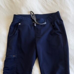 FIGS - Petite Navy Zamora Jogger Scrub Bottoms